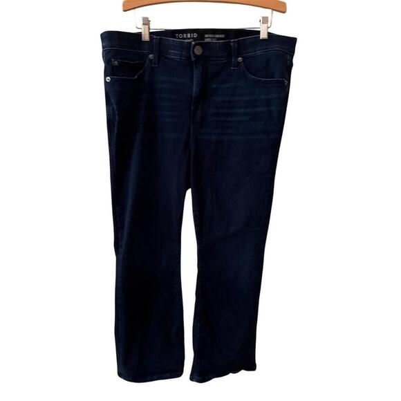 Torrid Sky High Kick Book Super Soft Dark Wash 16R - Picture 1 of 4